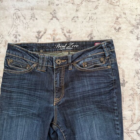 Y2K dark wash mid rise flared jeans by Nicole Benisti - Picture 4 of 7